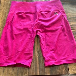Effortless Seamless Cycling Shorts | Fuchsia (printed logo)